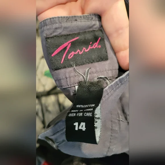 Torrid Cargo Crop Pants in Slate Gray - Picture 2 of 4